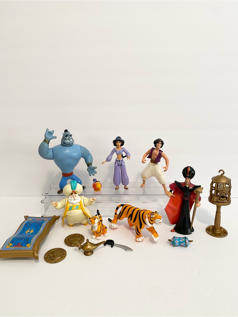 Vintage 1992 Disney Aladdin Action Figure Toy Lot Genie Jasmine Carpet Lamp